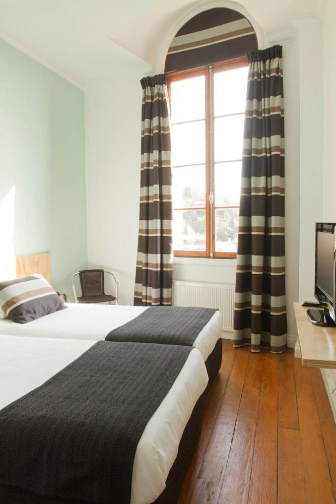 Hotel Ultramar 3*